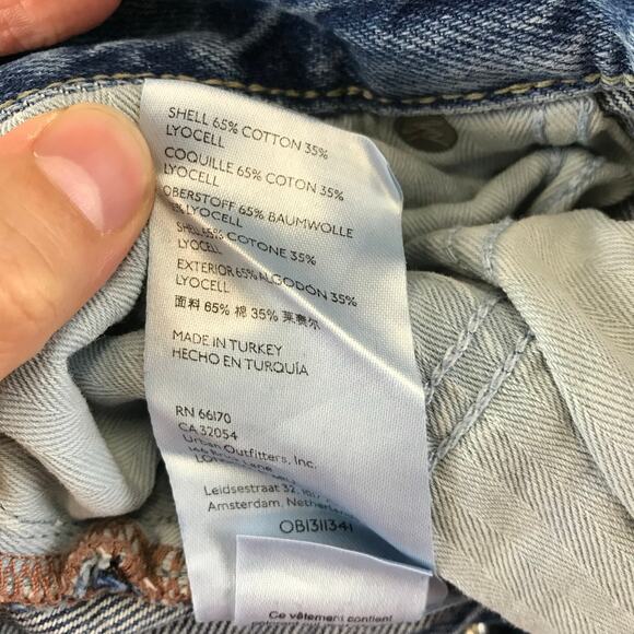 We The Free Women's High Rise  Distressed jean size 27 - Picture 9 of 10